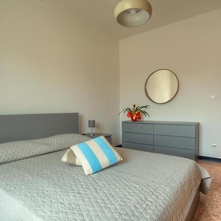 Apartamento Ca del Borgo Imperia Exterior foto